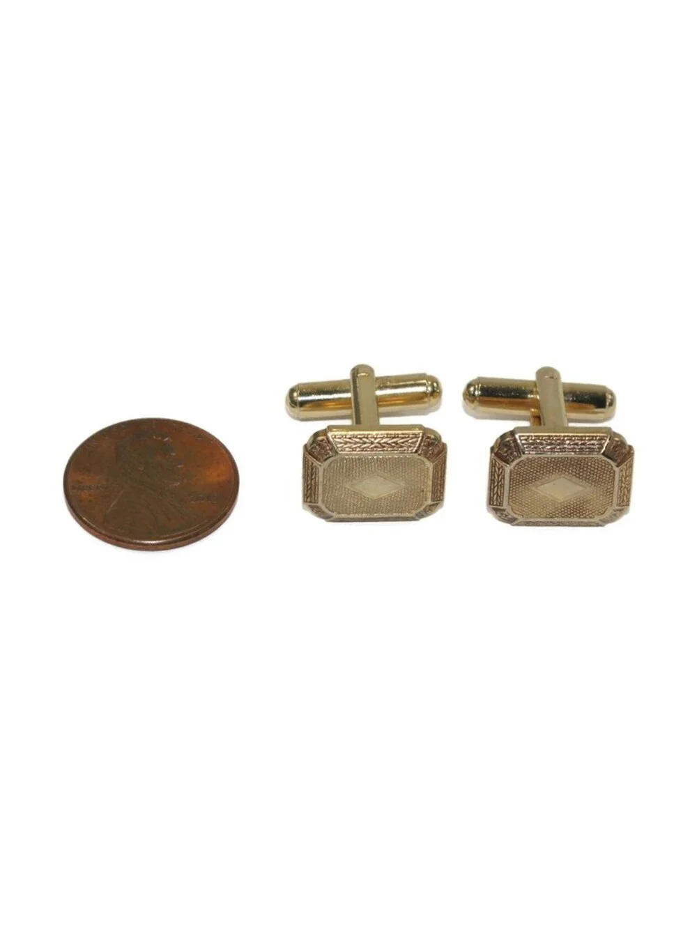 Vintage Textured Gold Tone Octagonal Cuff Links.